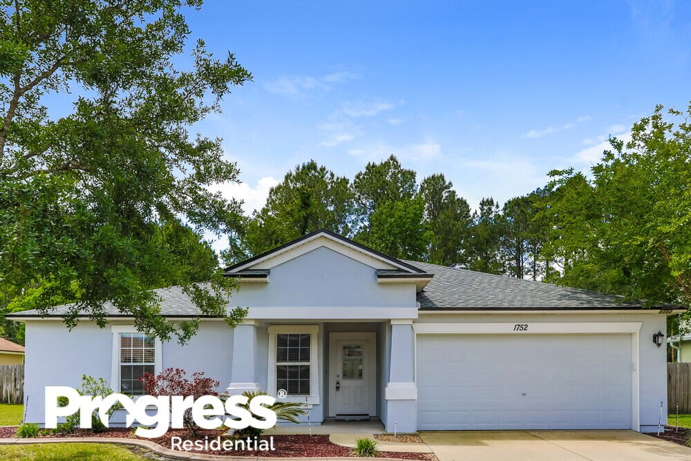 Foto principal - 1752 Hollow Glen Dr
