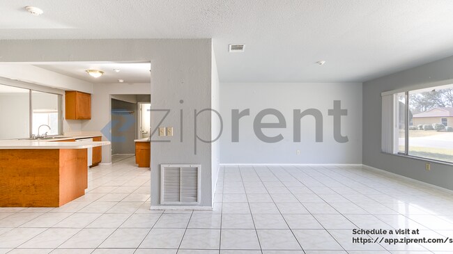 Foto del edificio - 839 Chelsea Ave