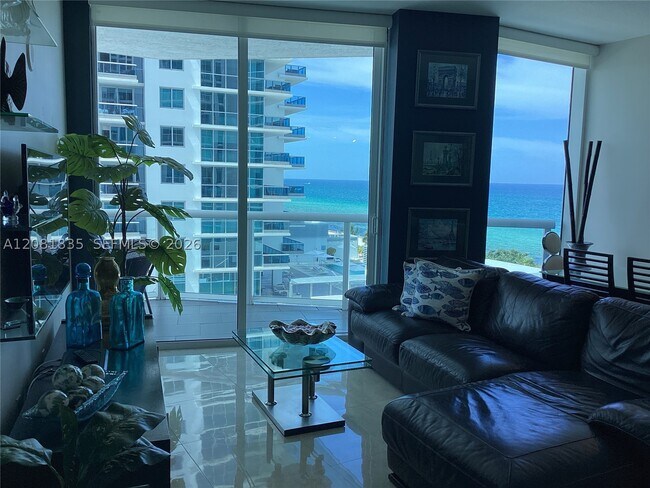 Foto del edificio - 6515 Collins Ave