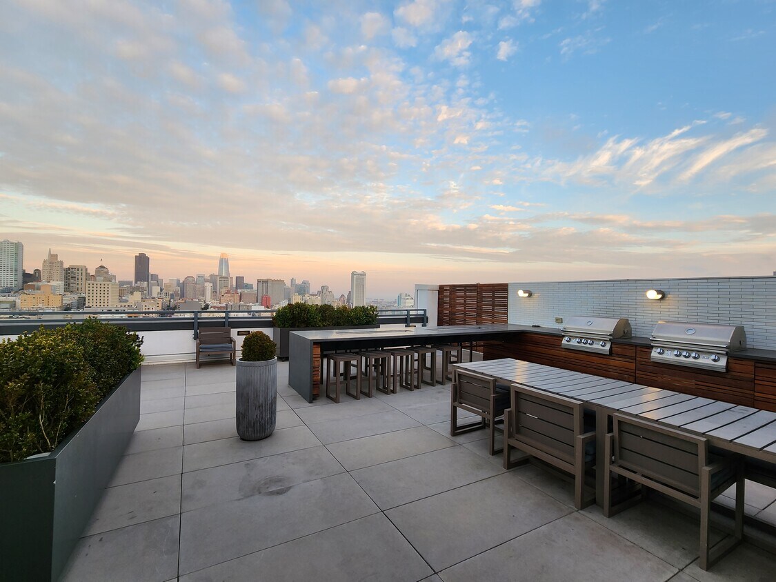 Foto principal - 1450 Franklin St