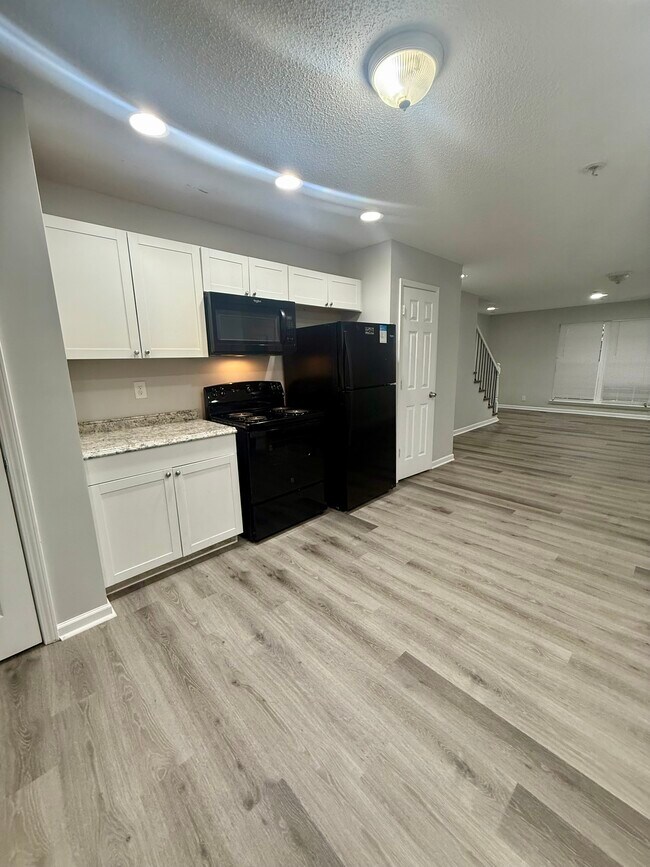 Foto del edificio - 3158 16th Ave