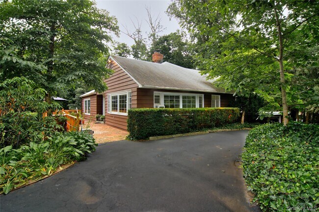 Foto del edificio - 50 Glenwood Rd