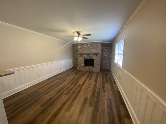 Building Photo - 2408 Umstead Ave