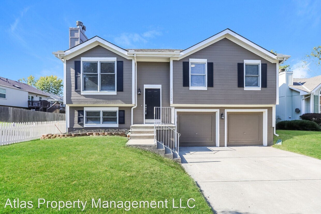 Foto del edificio - 3 br, 2.5 bath House - 11022 N Ditman Ave