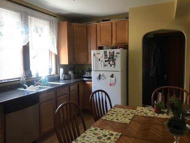 Interior Photo - 5409-5411 W Barry Ave