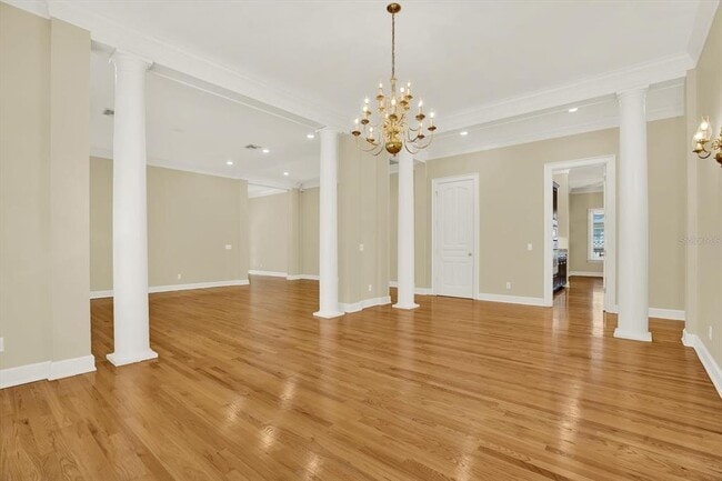 Building Photo - 4518 W Woodmere Rd