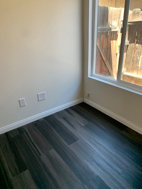 Foto del edificio - 4501 Baybrook Way