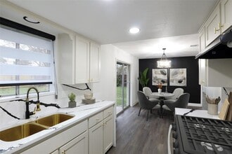Building Photo - 7706 Garsee Dr