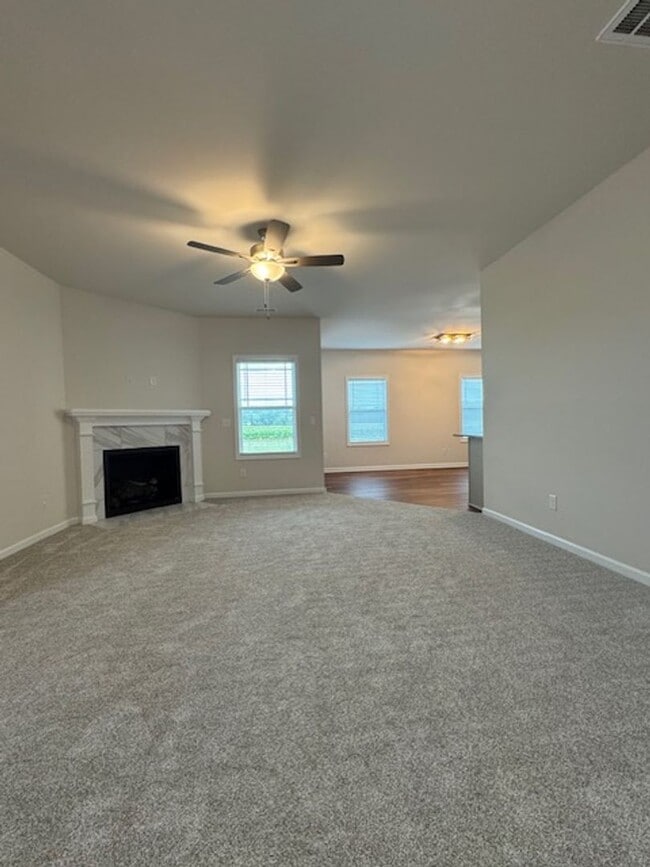 Building Photo - 111 Kendall Farms Dr