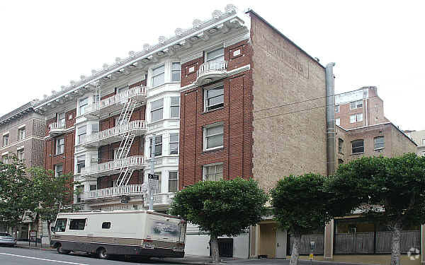 Building Photo - Lucerne Apartments