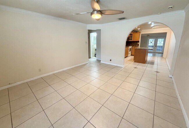 Building Photo - 4484 SW 49th Ct