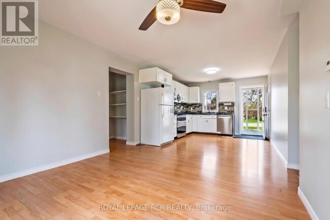 Building Photo - 90 Townline