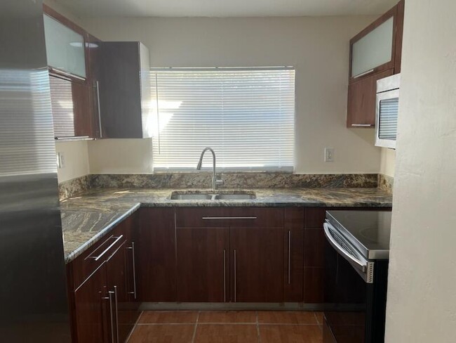 Foto del edificio - 20682 NW 38th Ave