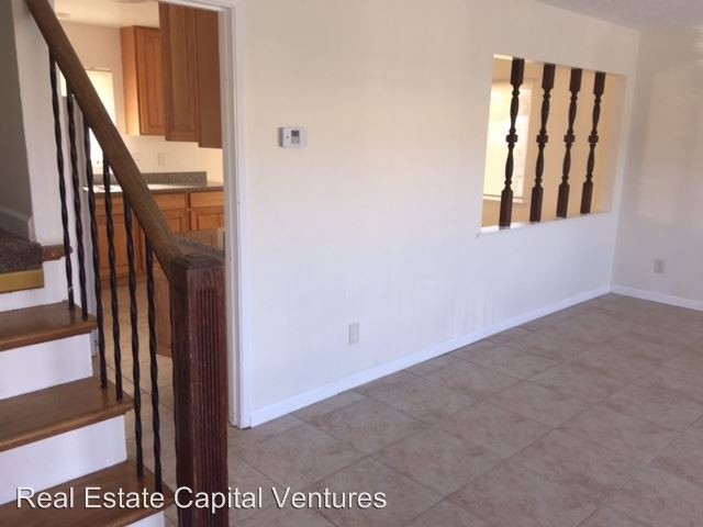 Building Photo - 1719 Tuolumne St