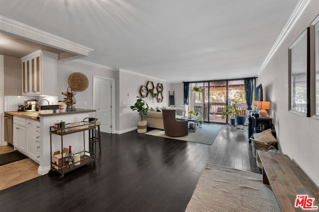 Foto principal - 7740 Redlands St