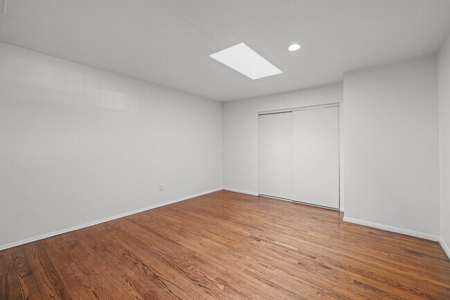 Building Photo - 6417 Shane Pl