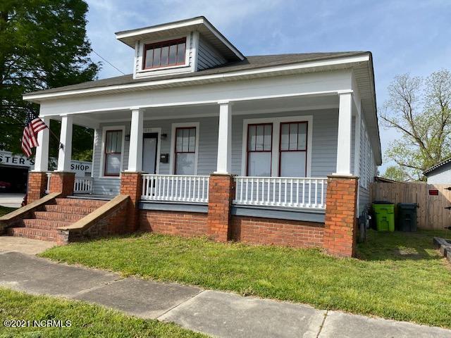 Primary Photo - 1001 N Craven St