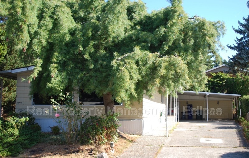 Primary Photo - 12712 NE 190th St