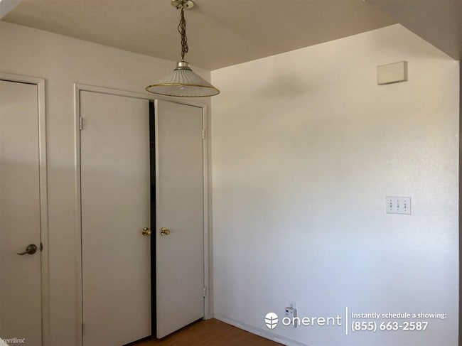 Building Photo - 2 br, 2 bath Apartment - 5170 Orange Ave