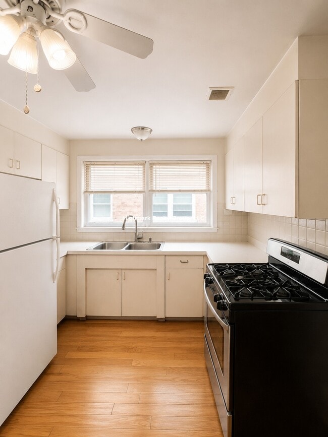 Building Photo - 8242 Kilpatrick Ave