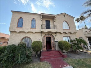 Building Photo - 5038 Denker Ave