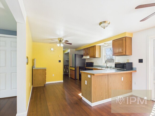 Foto del edificio - Bright Modern 3 Bedroom, 2 Bath Home in Eastern York Schools!
