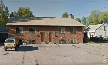 Building Photo - 570 N 7th St
