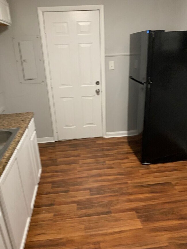 Foto del edificio - Quaint 2 bedroom home
