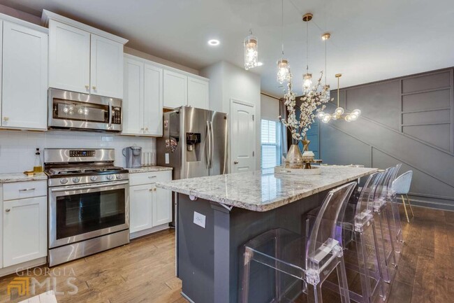 Foto del edificio - 4165 Woodland Park Dr SW