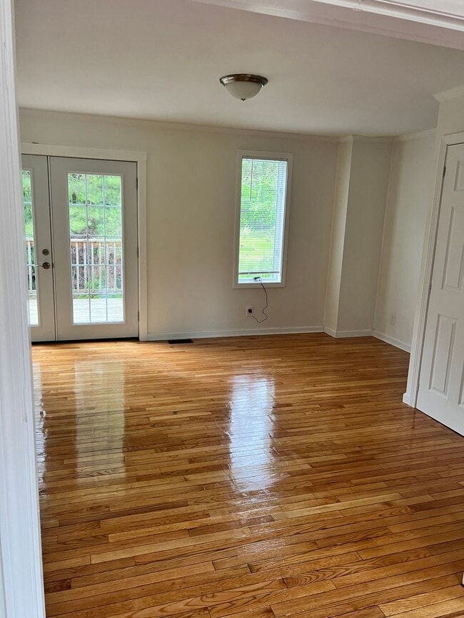 Foto del edificio - 17 Pheasant Dr