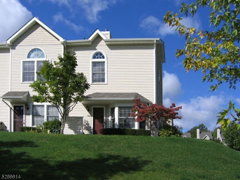 Primary Photo - 702 Bryant Dr