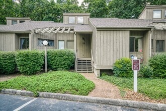 Building Photo - 129 Eagle Ct