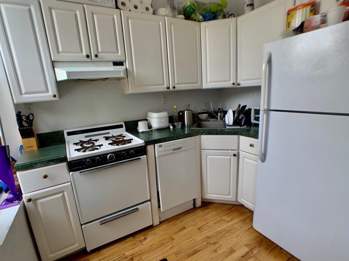Foto principal - 912 Washington St