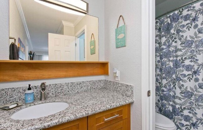 Building Photo - 94-1068 Kaukahi Pl