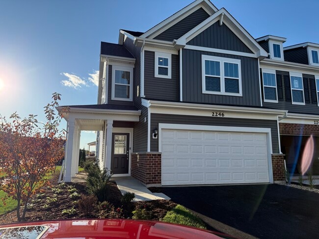 Building Photo - 2246 Horseshoe Cir