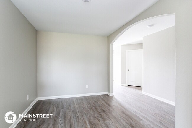 Foto del edificio - 25213 Dickens Dr