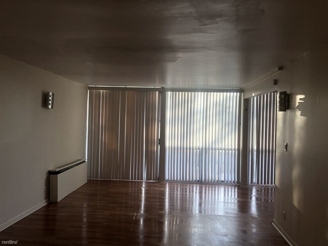 Foto del edificio - 4 br, 2.5 bath  - 1971 Orleans St