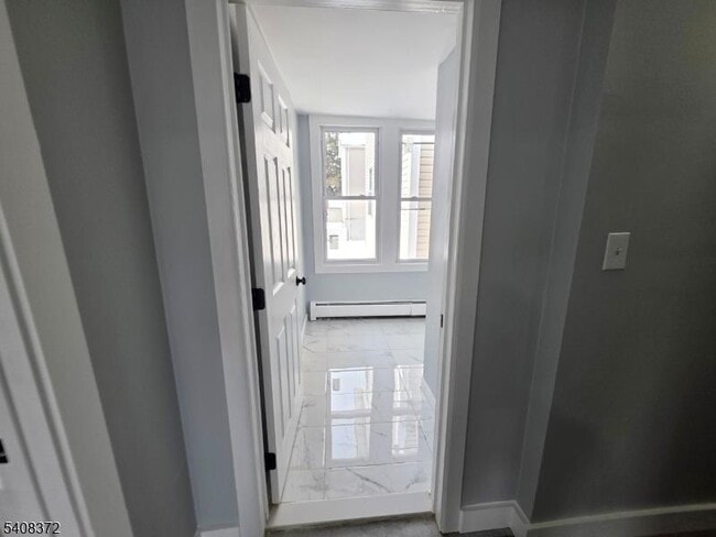 Foto del edificio - 115 Grant Ave