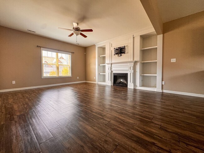 Foto del edificio - Beautiful 4 Bed 3.5 Bath Home in Jack Britt School District