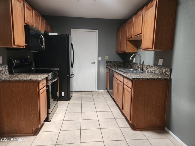 Foto del edificio - 3511 E Baseline Rd