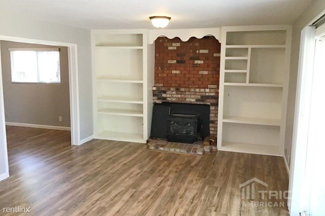 Building Photo - 130 Gentry Cir