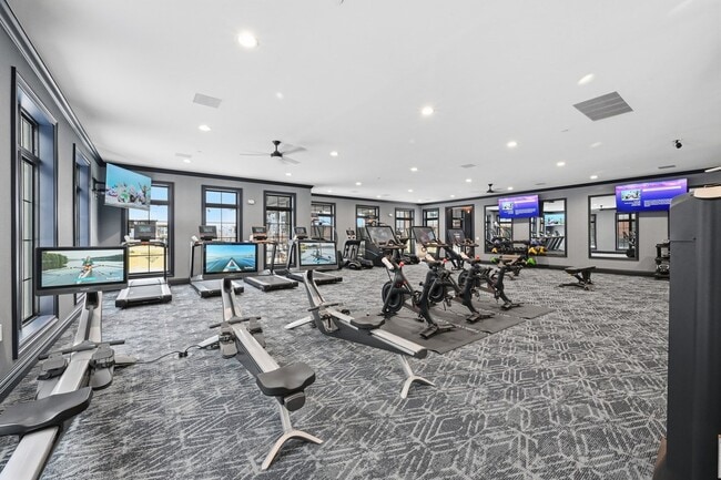 Building Photo - Maison Apartments