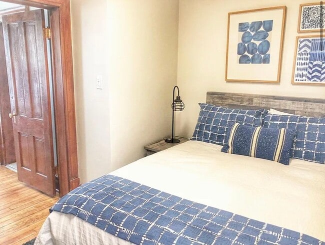 Building Photo - Live in the Heart of Denver's Golden Triangle 2 Bed/1.5 Bath