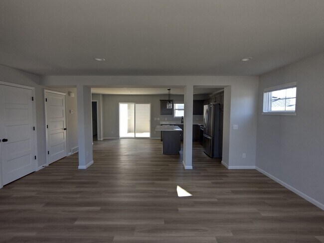 Foto del edificio - 9219 Rustic Pine Rd