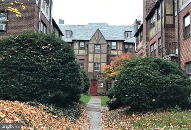 Building Photo - 30 Linwood Ave