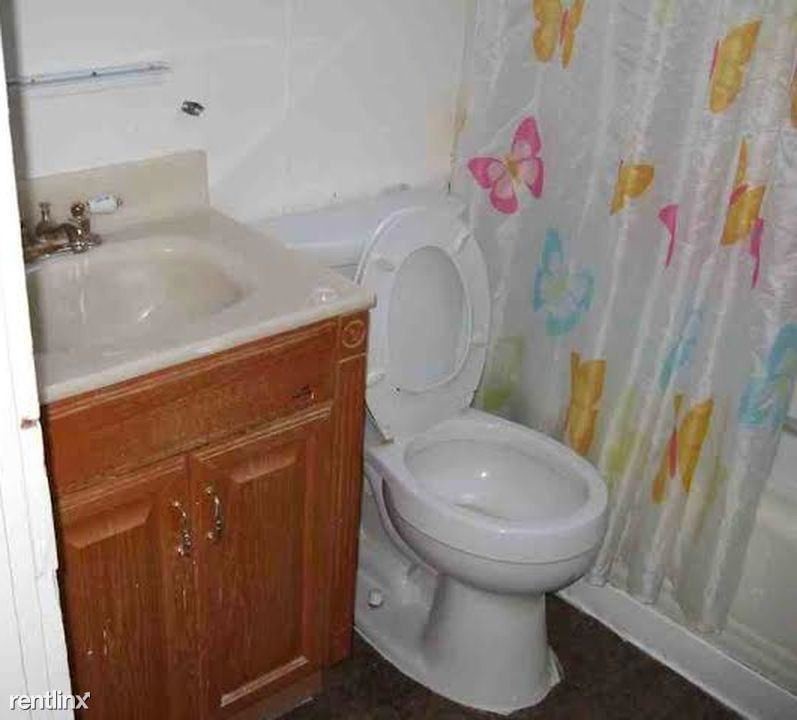 Primary Photo - 3 br, 1 bath House - 3417 Elmley Ave