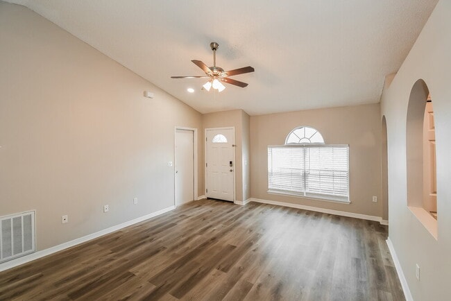 Foto del edificio - 3478 Talisman Drive