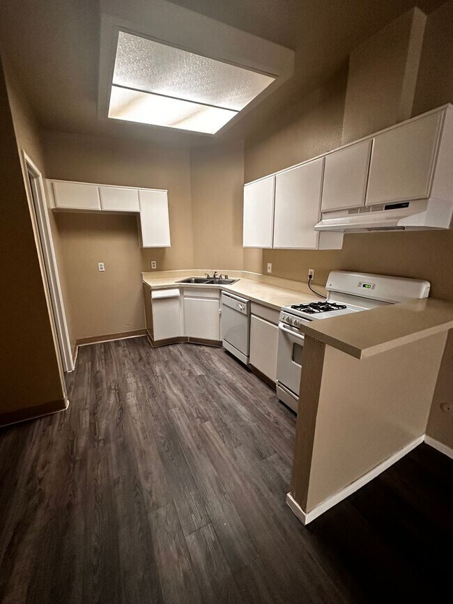 Foto del edificio - 2 bed 1.5 bath Apartment for rent