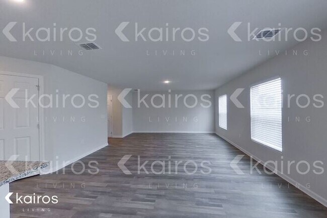 Building Photo - 1742 Nebraska Loop