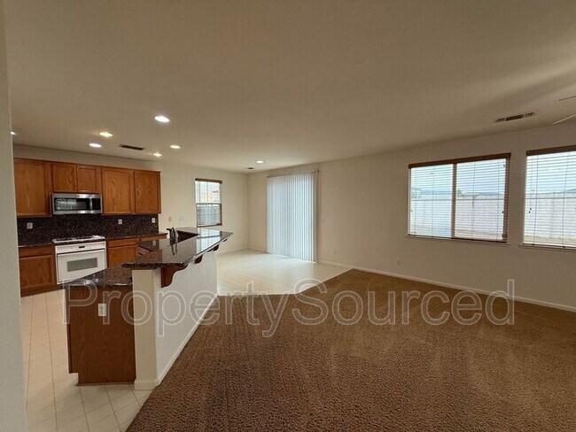 Foto del edificio - 17340 Ferndale St